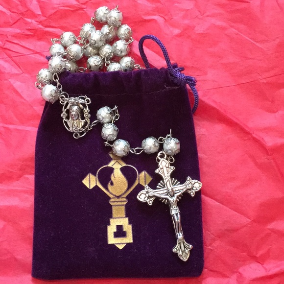 NWOT Double Capped Pearl Bead Rosary - Picture 2 of 8